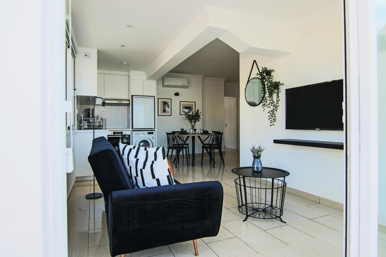 Phaedrus Living: Seaside Modern Flat Lighthouse 63 * Paphos